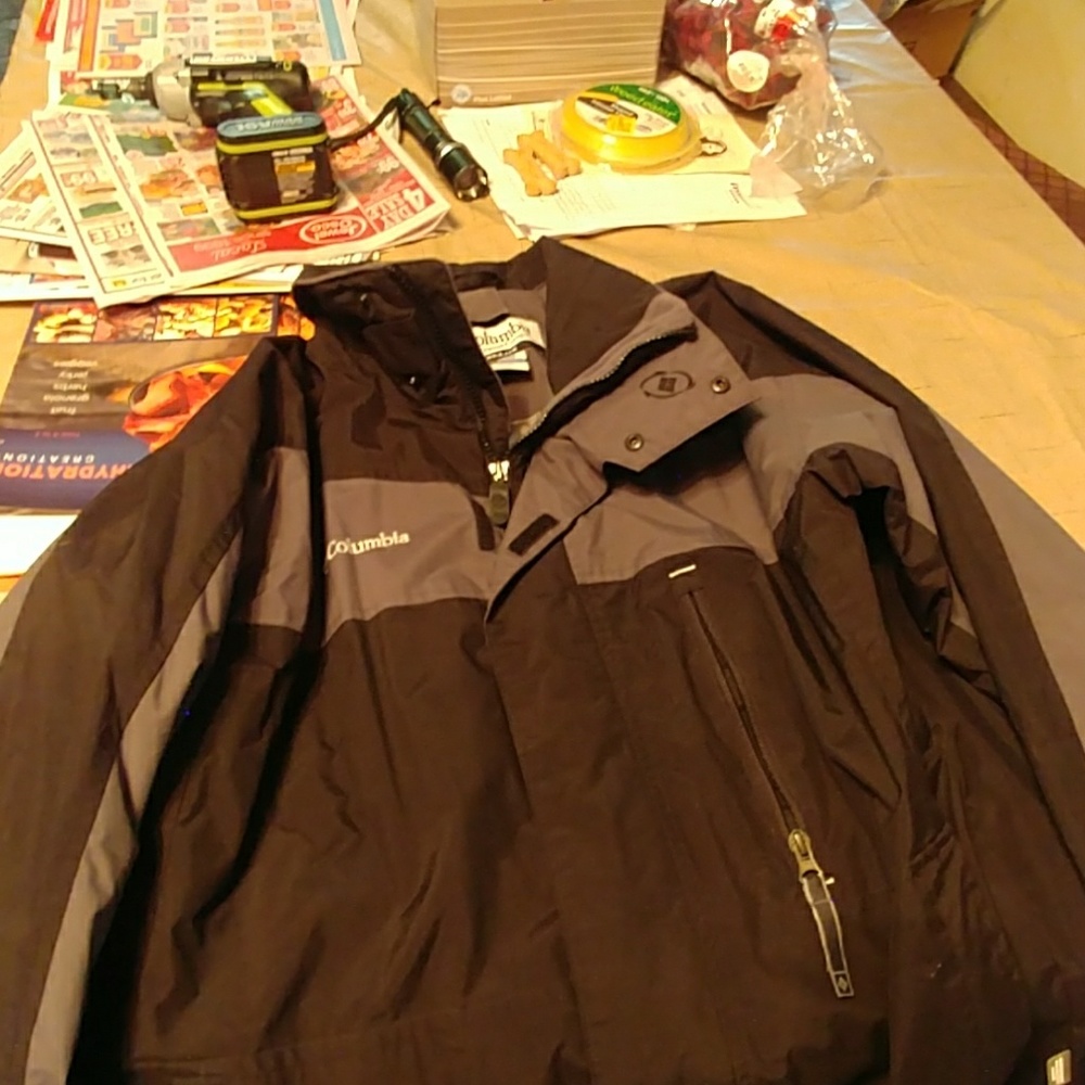 Mens Columbia jacket - Picture 5 of 5